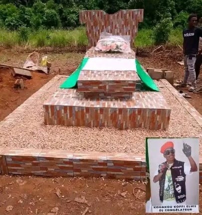 Côte d’Ivoire / Deuil : DJ Congélateur inhumé dans son village natal d’Apkobinou